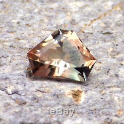 GREEN-GOLD-PINK SCHILLER OREGON SUNSTONE 1.50Ct FLAWLESS-FOR UNIQUE JEWELRY