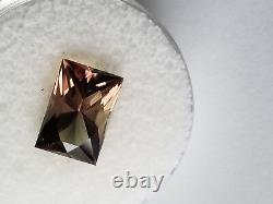 Green and Pink (Dichroic)Flawless Oregon Sunstone 3.45ct