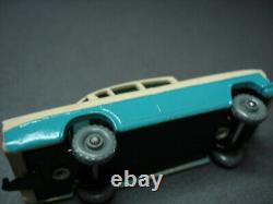 Matchbox LESNEY # 22 VAUXHALL CRESTA in PINK /SEA GREEN sides (VERY RARE)