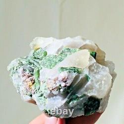 325g spécimen de cristal de quartz de tourmaline rose verte naturelle pour la guérison