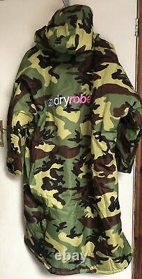 Bnwt Green Pink Camo Dryrobe Advance Manches Longues, Taille Petite Sup Surf Swim