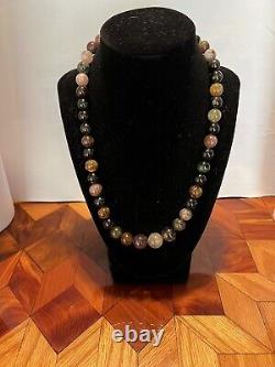 Collier rare de taille rose, bicolore et vert (18 pouces) en perles avec fermoir magnétique