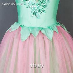 Corsage vert long tutu romantique rose pour ballet adulte en scène.