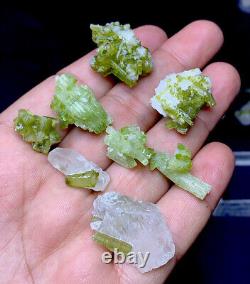 Échantillons de grappes de tourmaline verte / cristaux de tourmaline verte et lapedolite rose